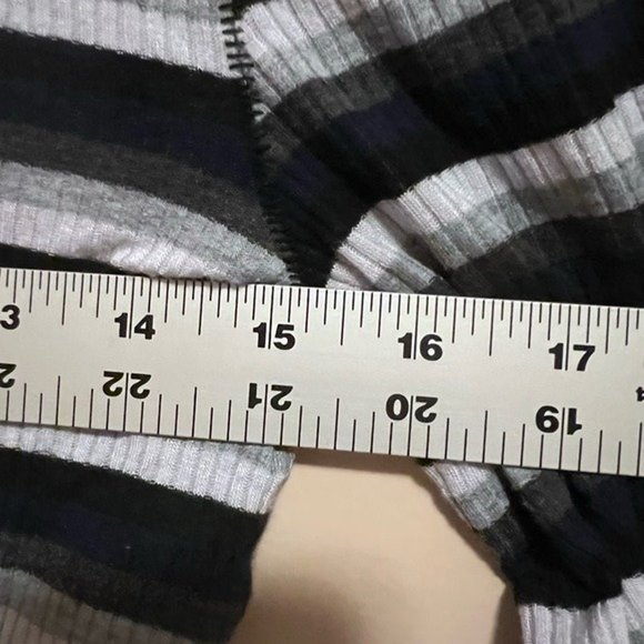 Good on You Grey Multi Striped Three-Quarter Sleeve Tee - Picture 4 of 5